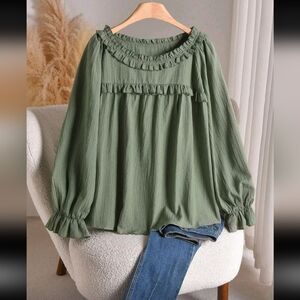 BRAND NEW ** BEAUTIFUL GREEN RUFFLED TOP